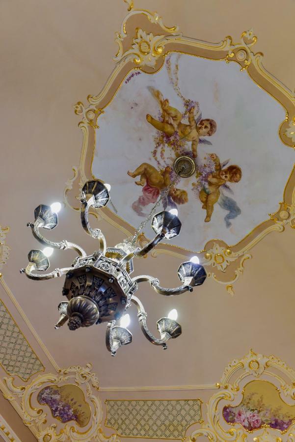 Palazzo Degli Affreschi Catania