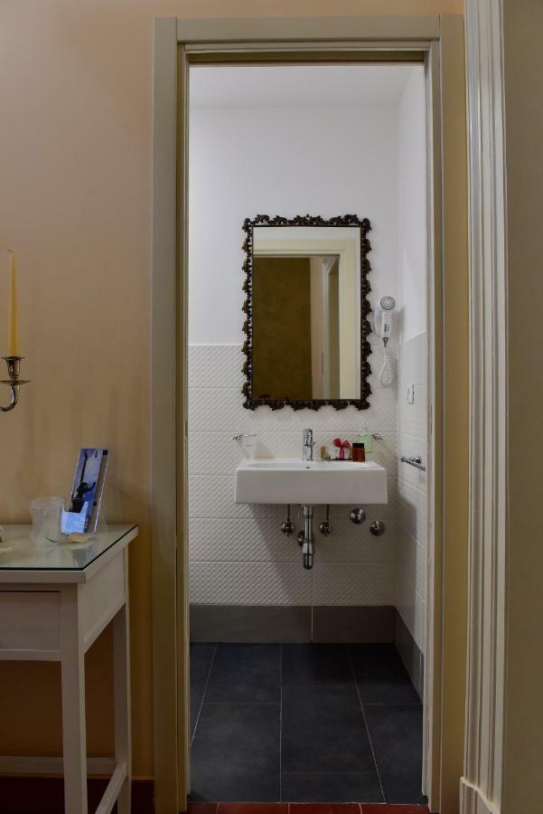 Palazzo Degli Affreschi Bed & Breakfast Catania