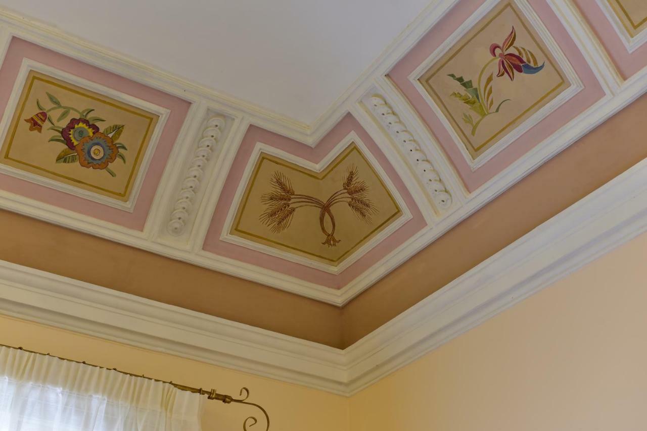 Palazzo Degli Affreschi * Catania