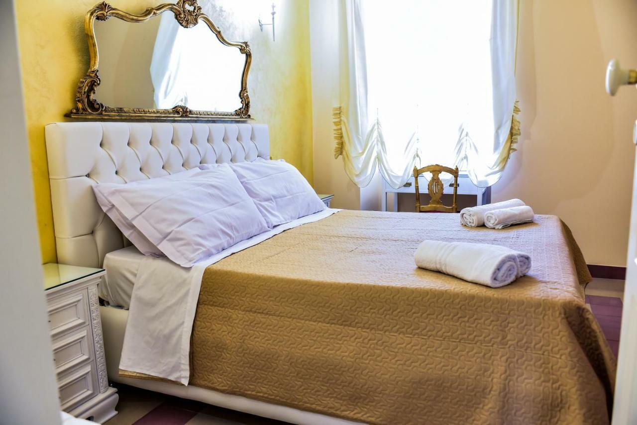 Palazzo Degli Affreschi Bed & Breakfast